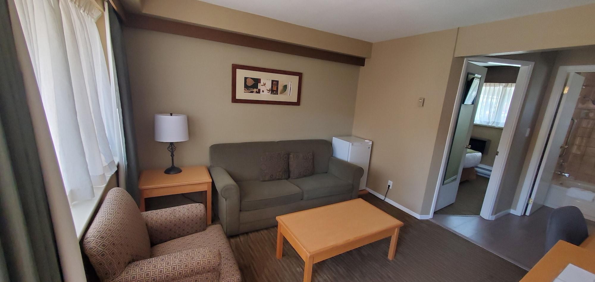 Econo Lodge Inn & Suites North Vancouver Bagian luar foto